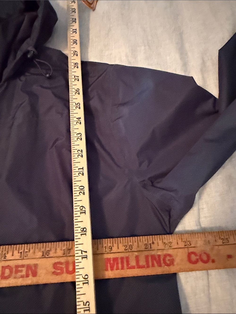 Liv Outdoor Women's Lightweight Hooded Raincoat in Blueish Grey - Picture 7 of 7